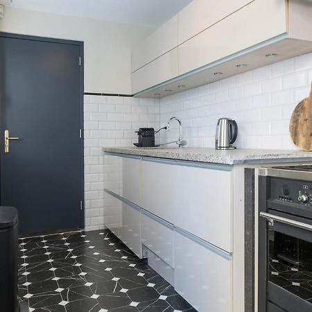Petite Room With Wifi, Ac, And Shared Kitchen Tilburg Ngoại thất bức ảnh