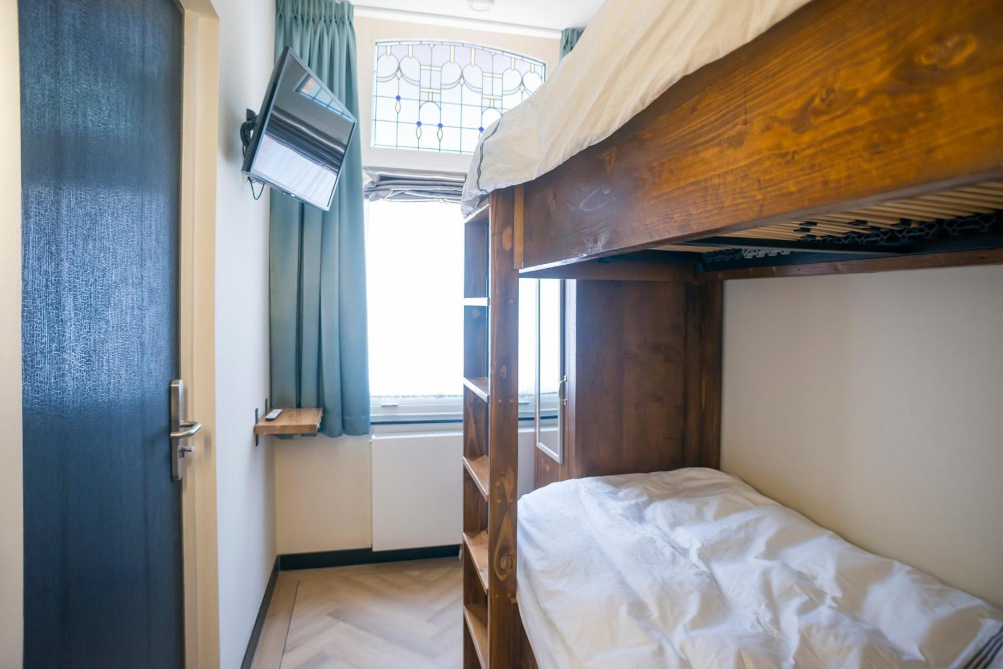 Petite Room With Wifi, Ac, And Shared Kitchen Tilburg Ngoại thất bức ảnh