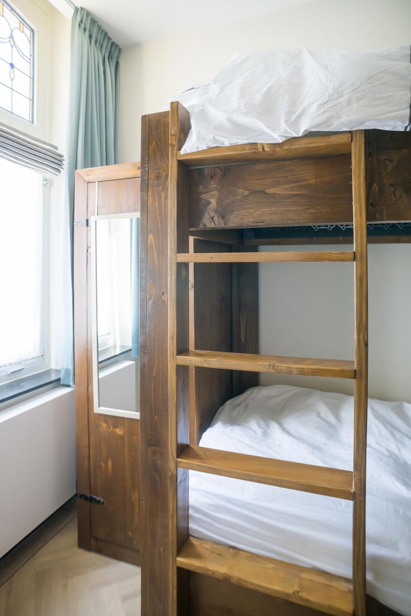 Petite Room With Wifi, Ac, And Shared Kitchen Tilburg Ngoại thất bức ảnh