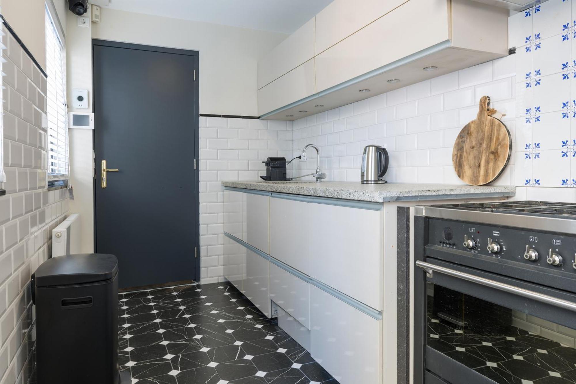 Petite Room With Wifi, Ac, And Shared Kitchen Tilburg Ngoại thất bức ảnh